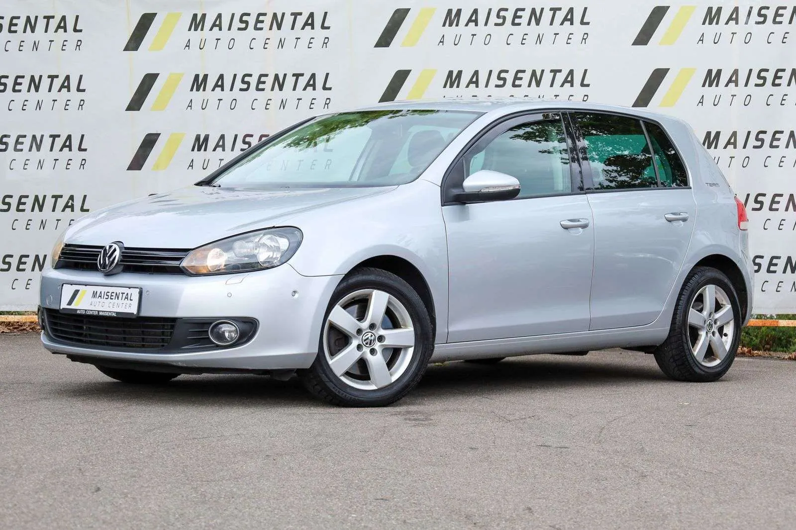 Volkswagen Golf 2010 photo 3