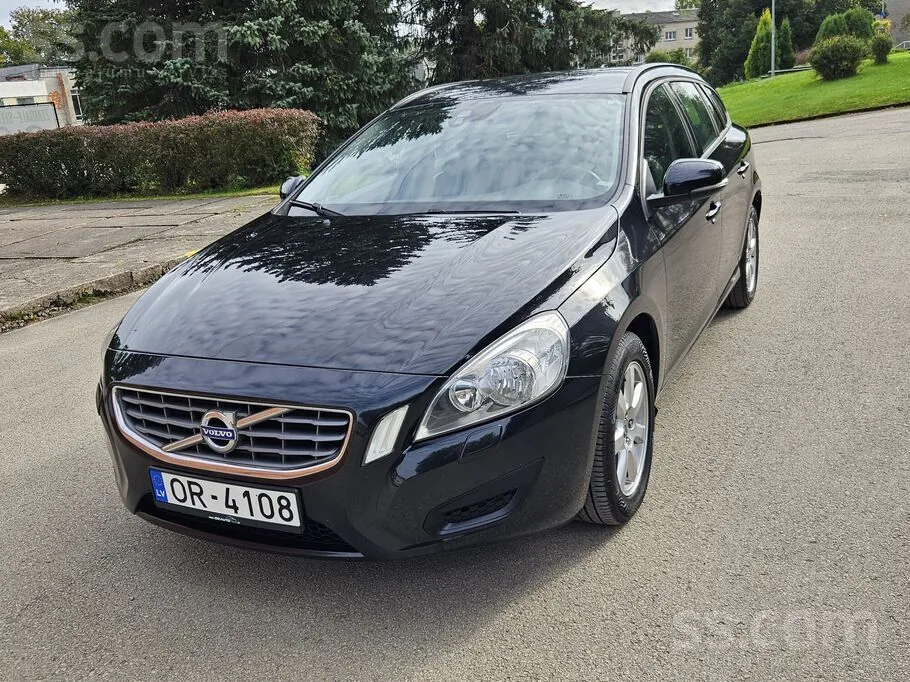 Volvo V60 2012 photo 2