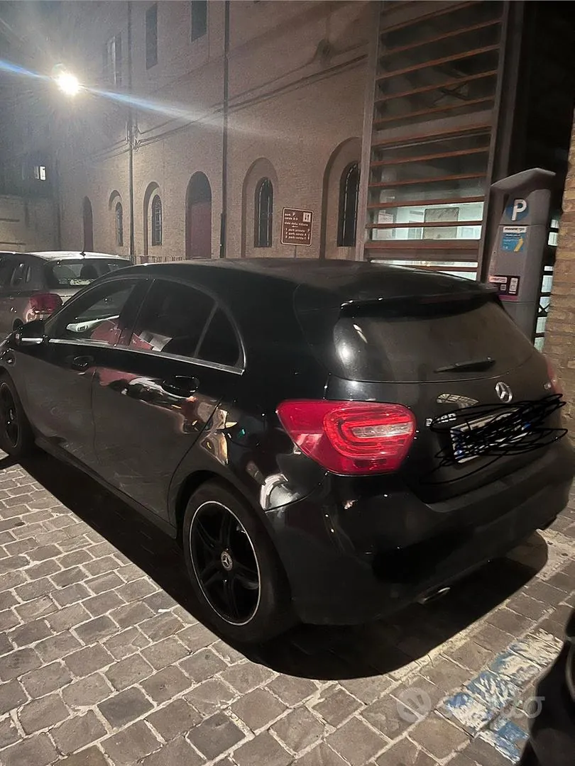 Mercedes-Benz A 2014 photo 2
