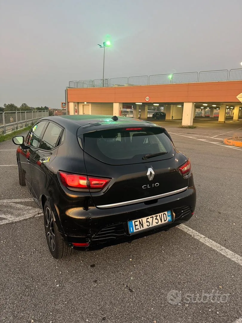 Renault Clio 2012 photo 4