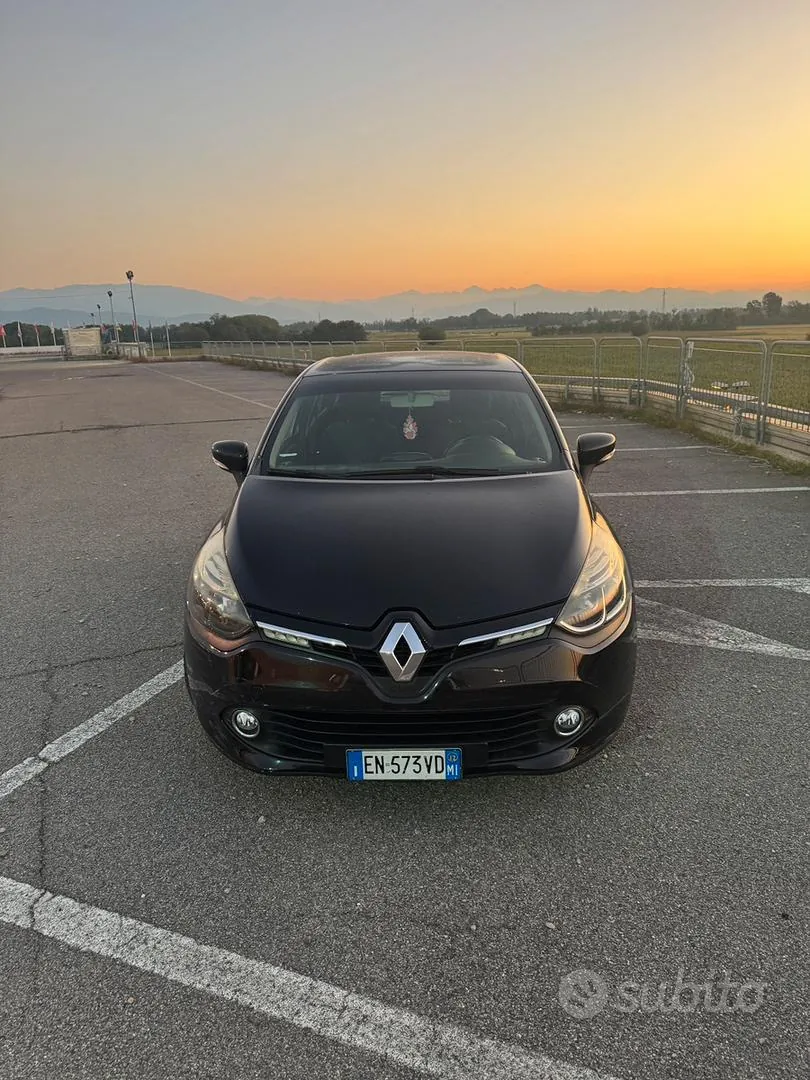 Renault Clio 2012 photo 3