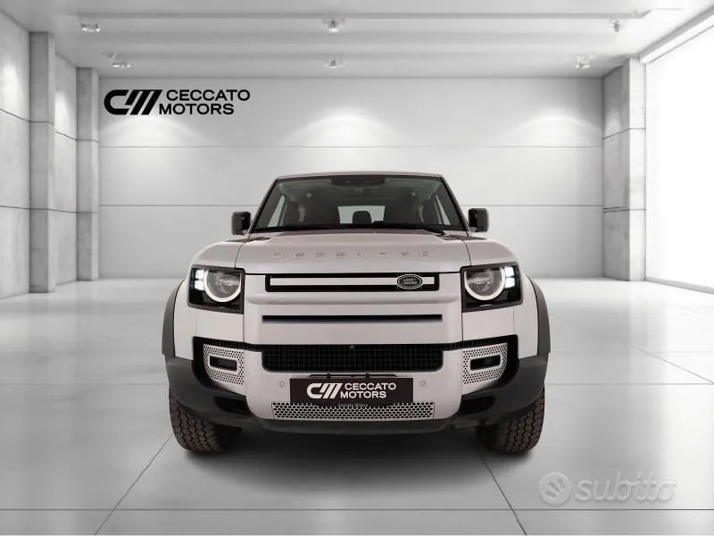 Land Rover Defender 2021 photo 2