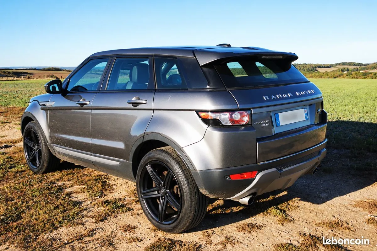 Land Rover Range Rover Evoque 2015 photo 2