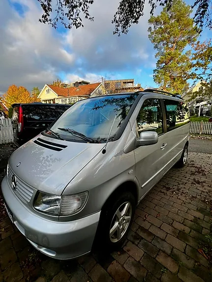 Mercedes-Benz V220 2003 photo 3