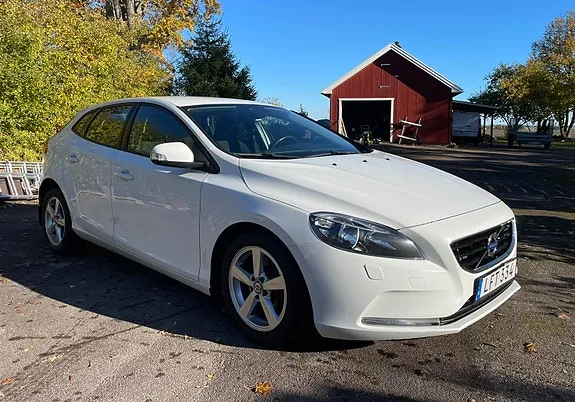 Volvo V40 2016 photo 3