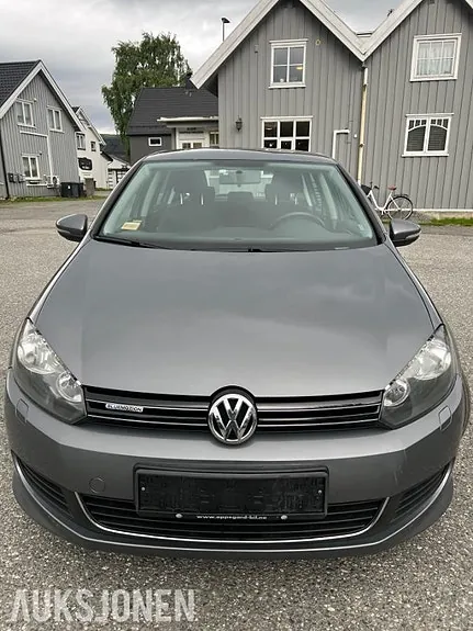 Volkswagen Golf 2012 photo 2
