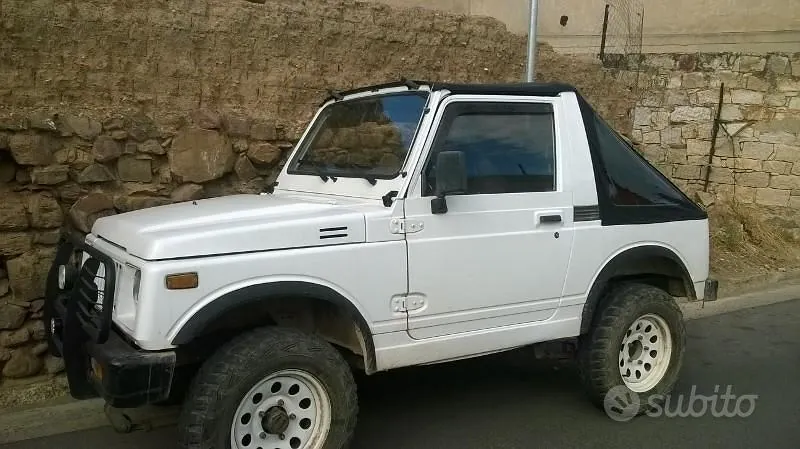 Suzuki Samurai