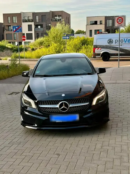 Mercedes-Benz Cla 220 Amg Line