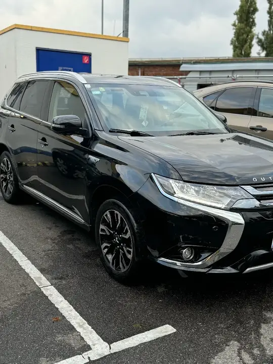 Mitsubishi Outlander 2018 photo 3