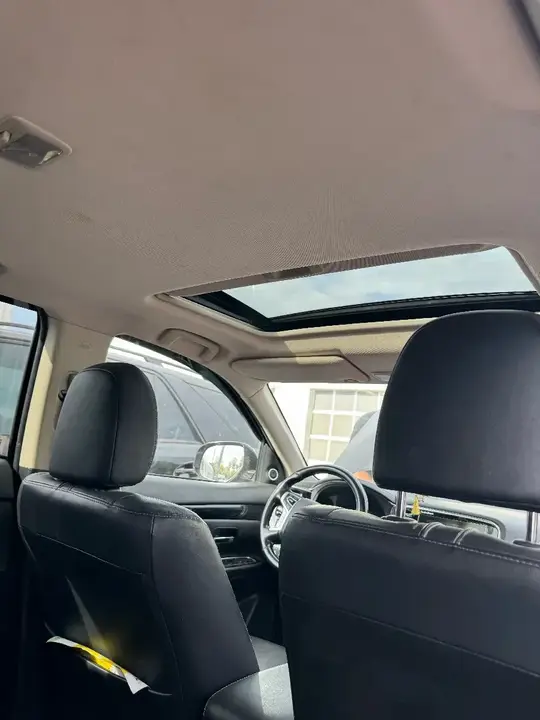 Mitsubishi Outlander 2018 photo 2