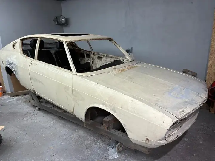 Audi 100 Coupé S