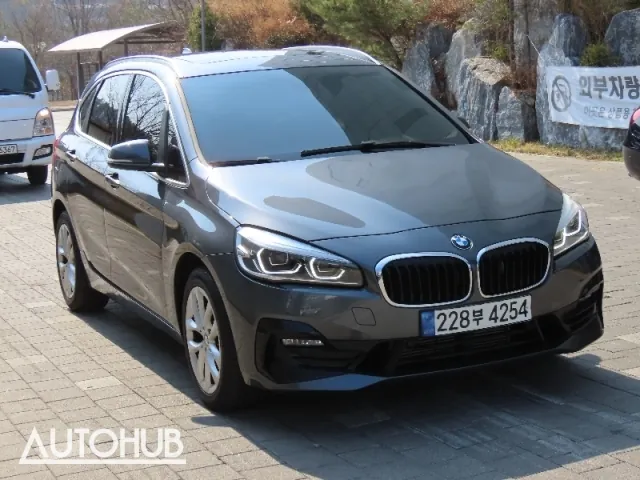 BMW 2 Series Active Tourer 2021 photo 2