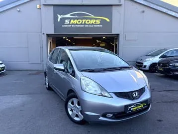 Honda Jazz 2011 photo 2