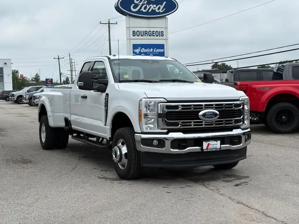 Ford F 350 2023 photo 4
