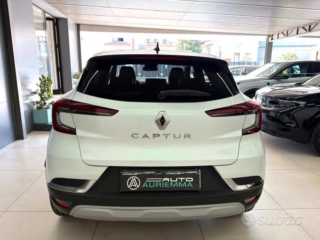 Renault Captur 2023 photo 5