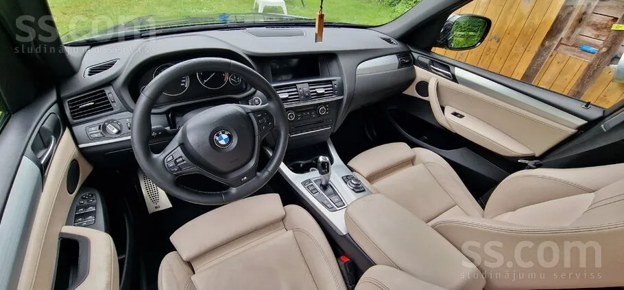 BMW X3 2011 photo 2