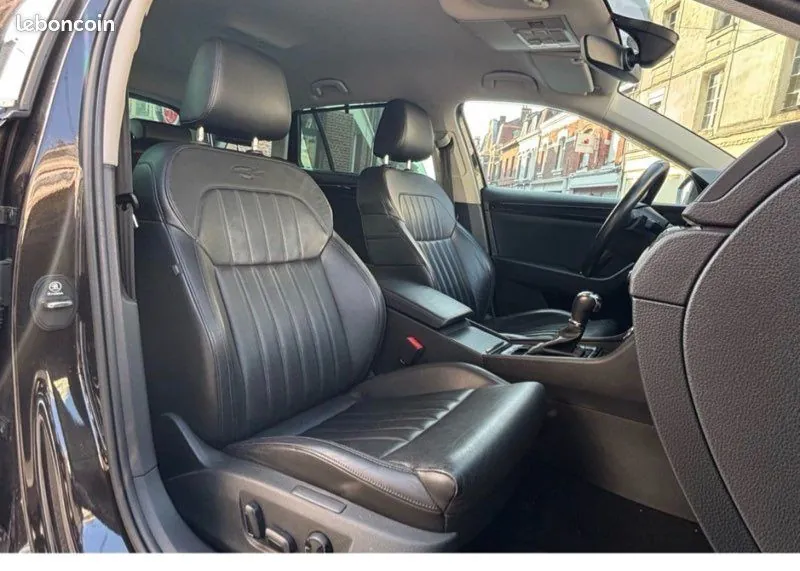 Skoda Superb 2016 photo 4