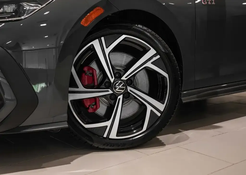 Volkswagen Golf Gti 2026 photo 2