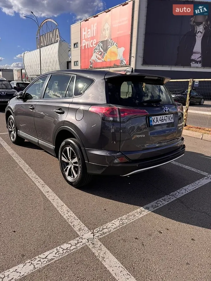 Toyota Rav4 2016 photo 3