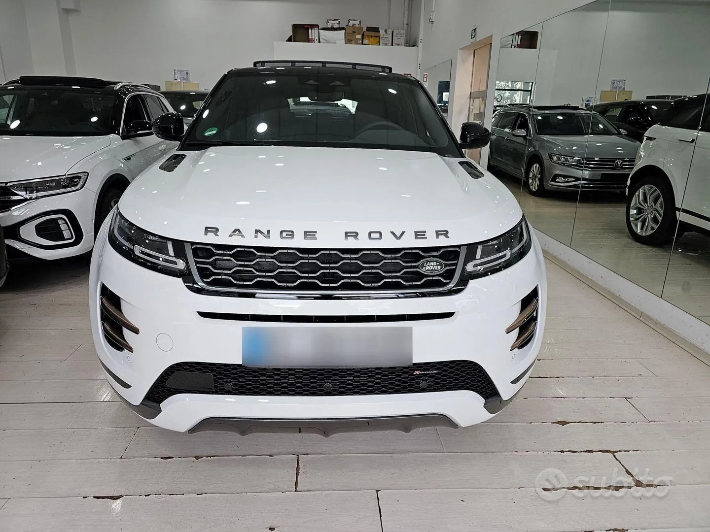 Land Rover Range Rover Evoque 2023 photo 3