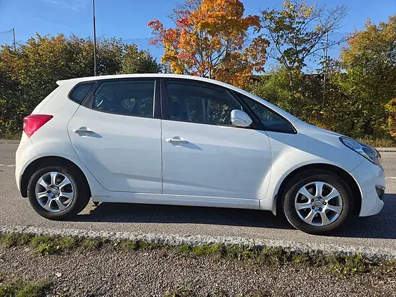 Hyundai Ix20 2013 photo 2