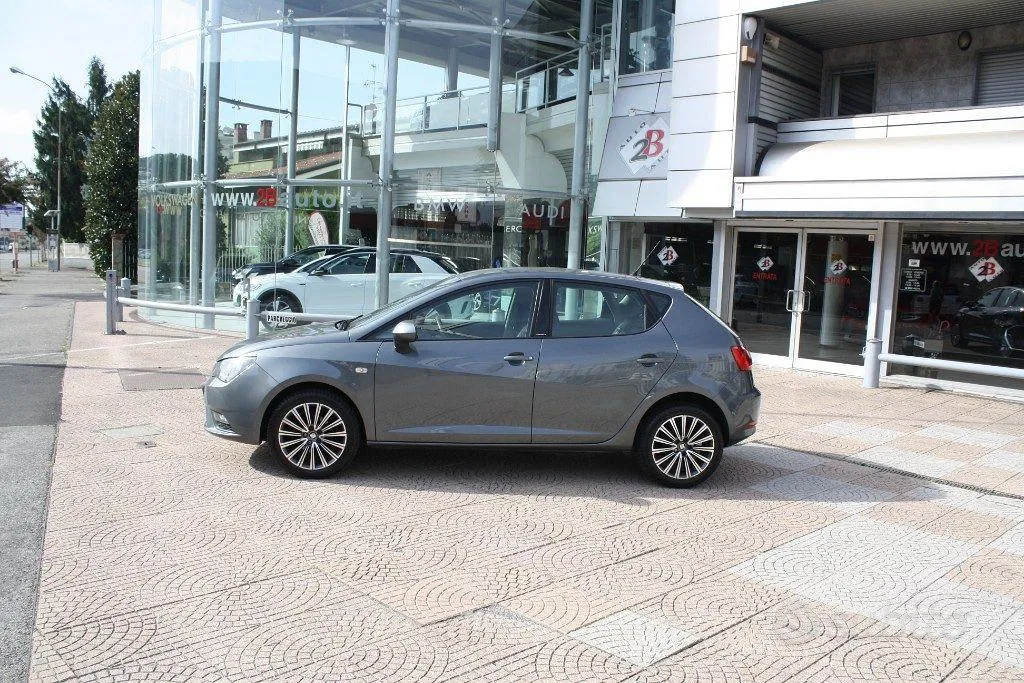 Seat Ibiza 2017 photo 2