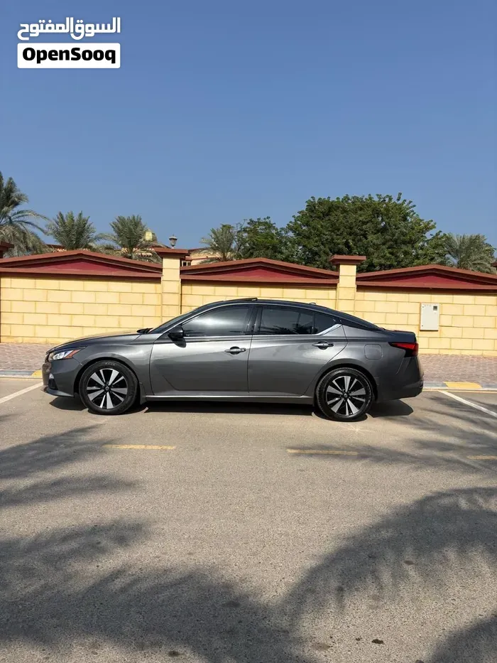 Nissan Altima 2020 photo 2