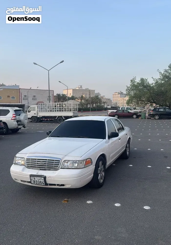 Ford Crown Victoria