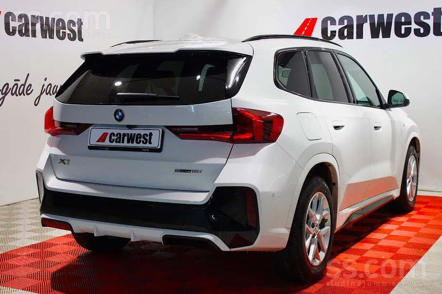 BMW X1 2025 photo 4