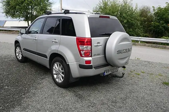 Suzuki Grand Vitara 2006 photo 2