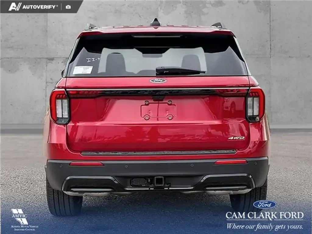 Ford Explorer 2026 photo 5