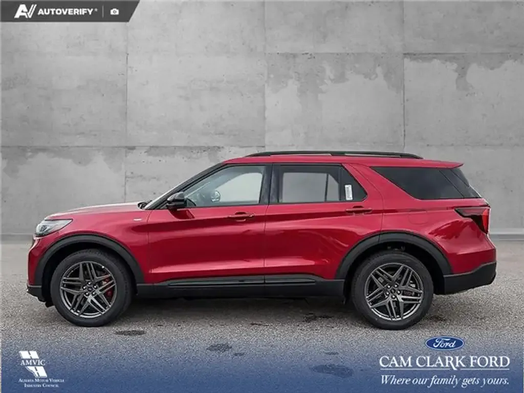 Ford Explorer 2026 photo 3