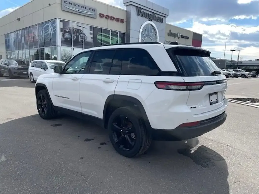 Jeep Grand Cherokee 2025 photo 5