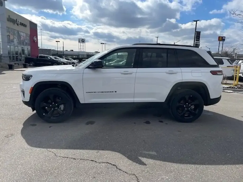 Jeep Grand Cherokee 2025 photo 4