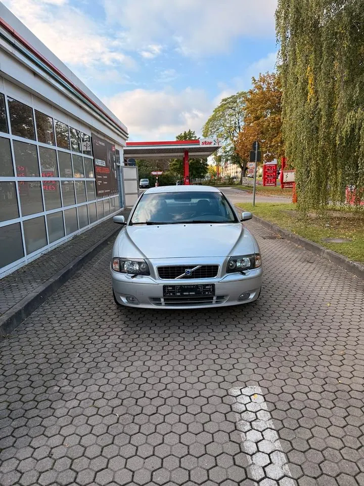 Volvo S80