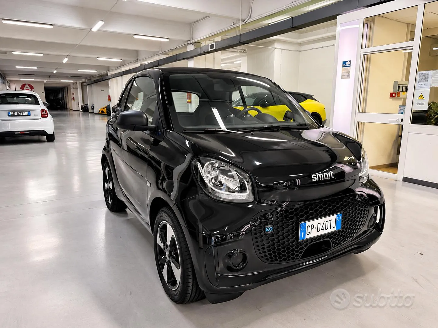 Smart Fortwo 2023 photo 2
