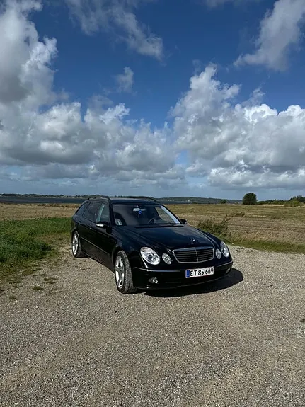 Mercedes-Benz E320