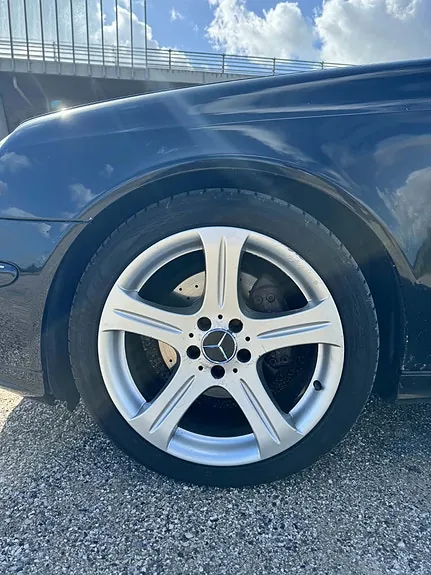 Mercedes-Benz E320 2003 photo 4