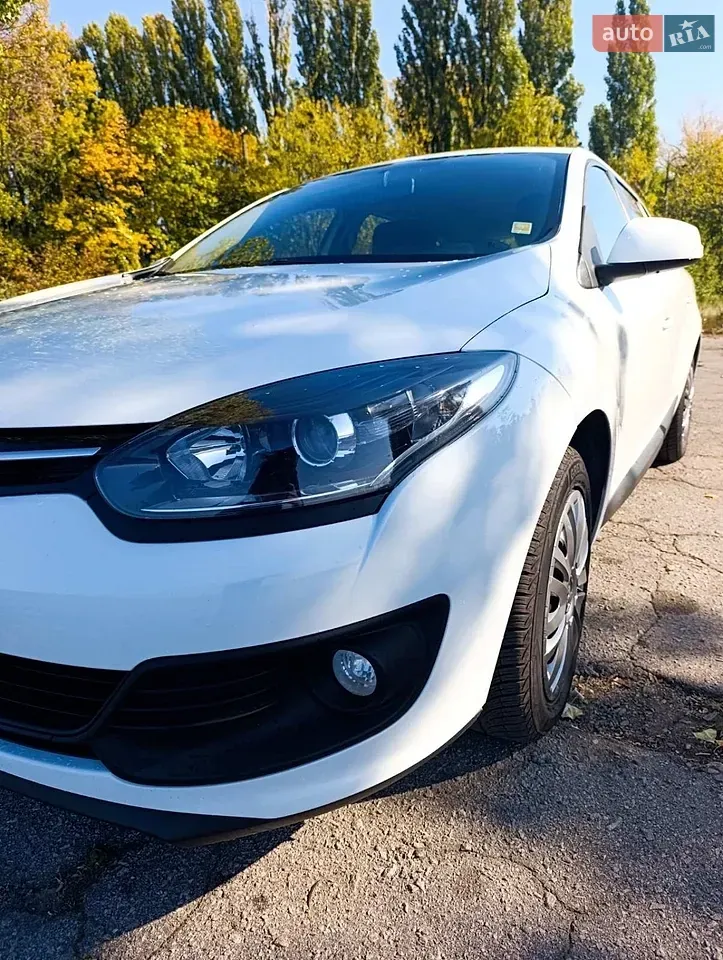Renault Megane 2015 photo 4