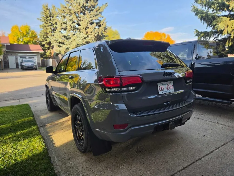Jeep Grand Cherokee 2022 photo 2