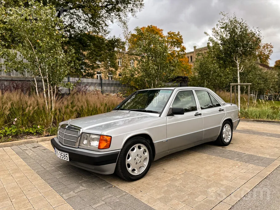 Mercedes-Benz 190