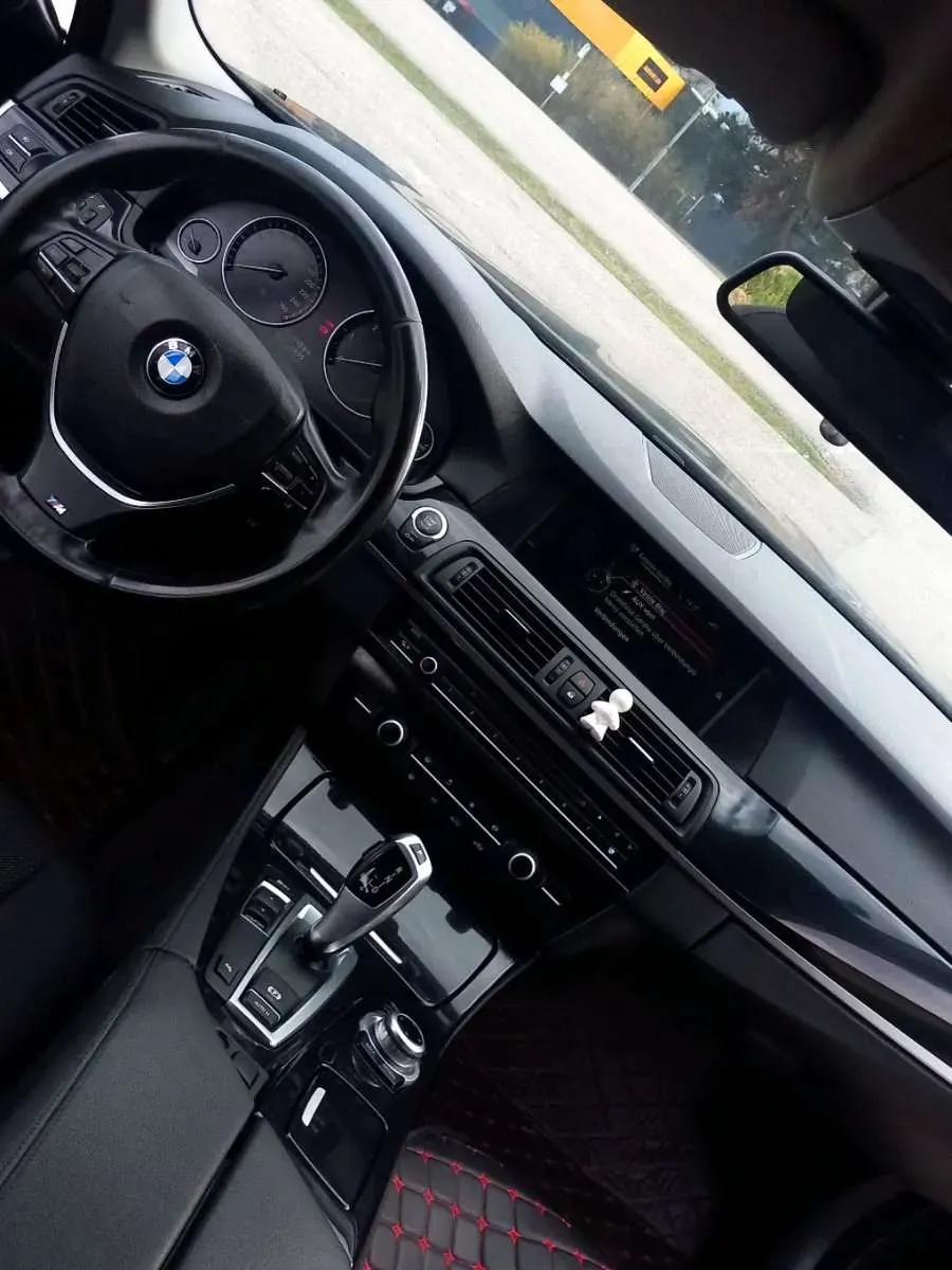 BMW 5 Series 2013 photo 3
