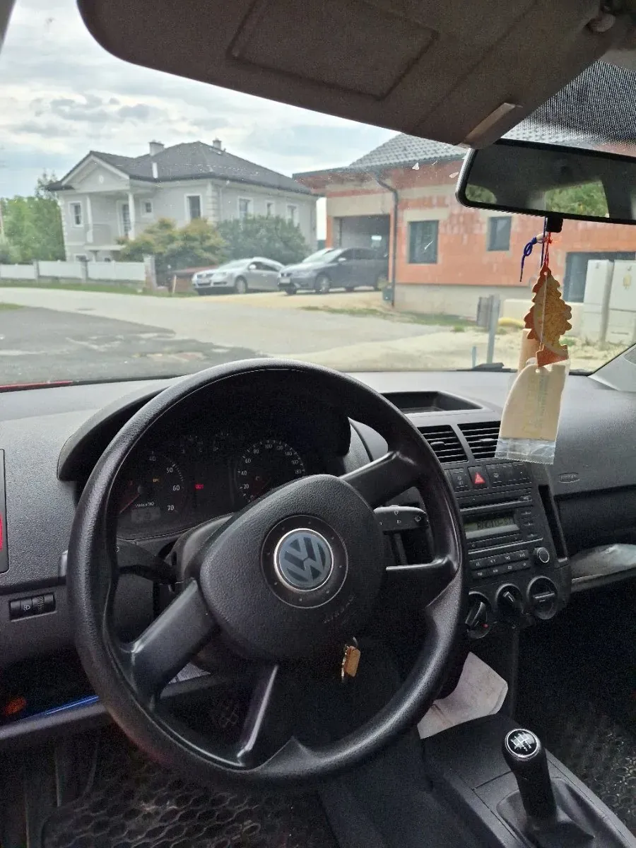 Volkswagen Polo 2005 photo 3