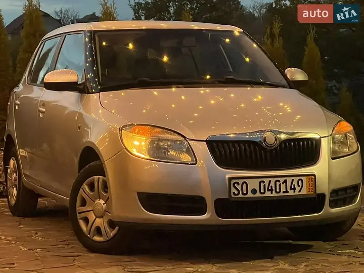 Skoda Fabia 2008 photo 4