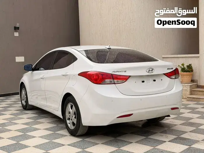 Hyundai Avante 2012 photo 3