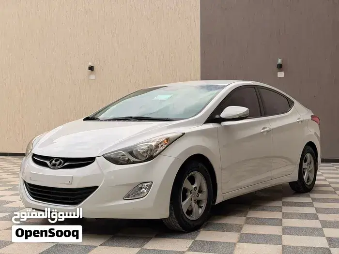 Hyundai Avante 2012 photo 2