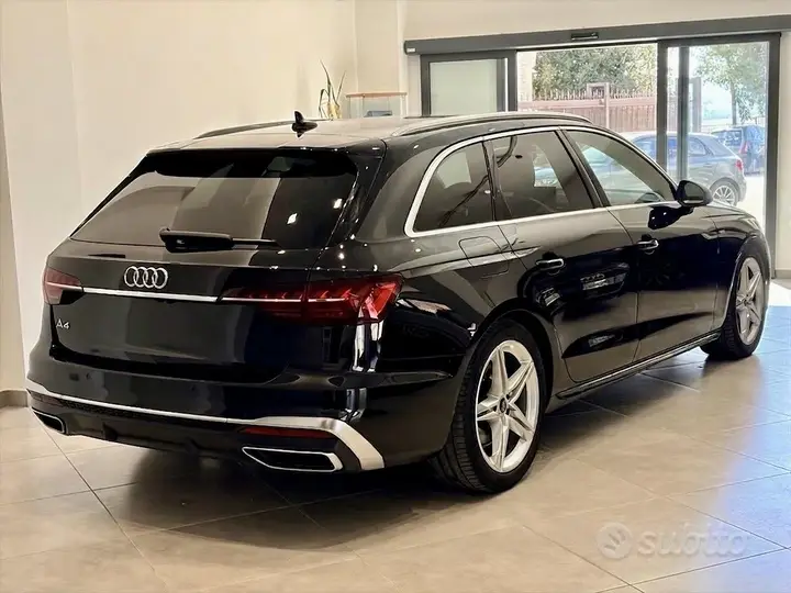 Audi A4 Avant 2024 photo 3