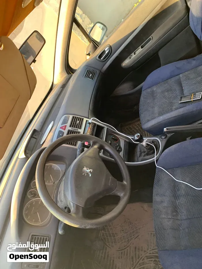 Peugeot 307 2004 photo 4