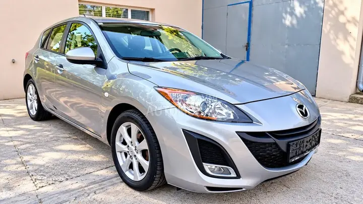 Mazda 3 2009 photo 3