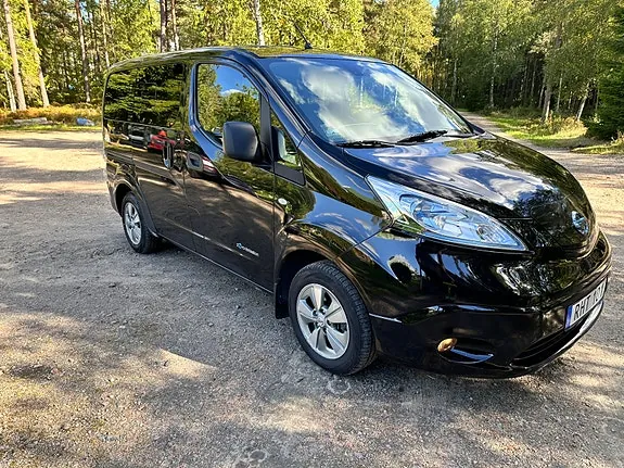 Nissan E-Nv200 2016 photo 2
